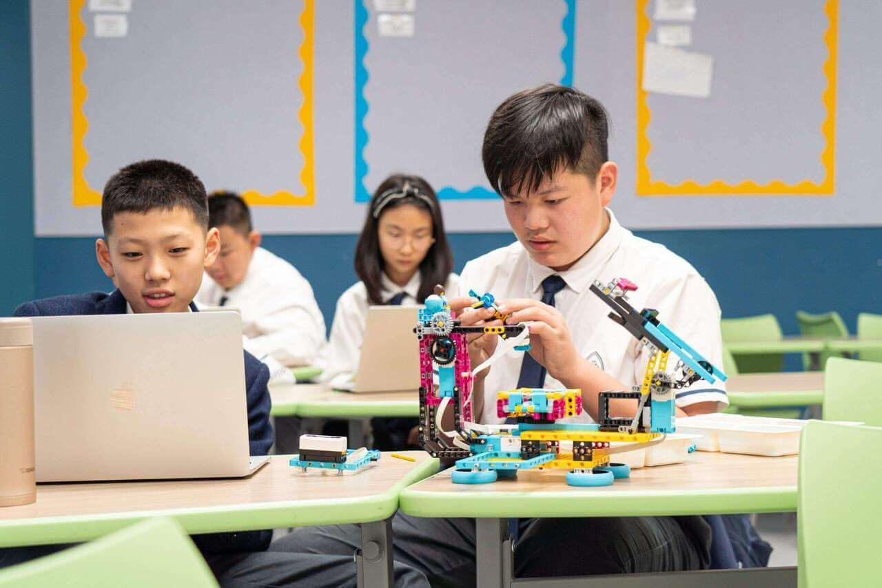 Wycombe-Abbey-School-Hong-Kong-A-levels